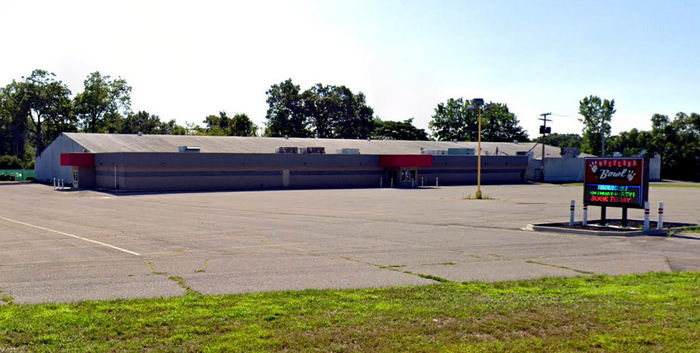 Westland Bowl - 2019 Street View (newer photo)